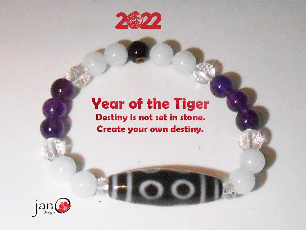 2022 Feng Shui DZI Bracelet - Year of the Tiger - 8 Eyed DZI